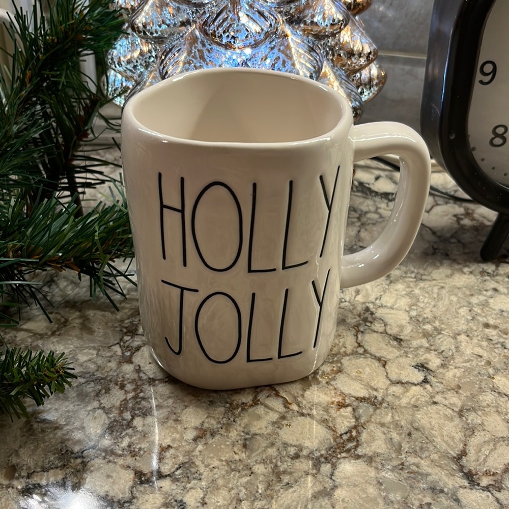RAE DUNN mug.